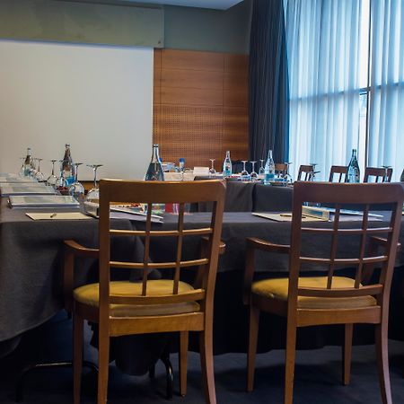 فندق جراند هوتل لاكوا فيتوريا غاستيِز المظهر الخارجي الصورة A meeting room at the hotel