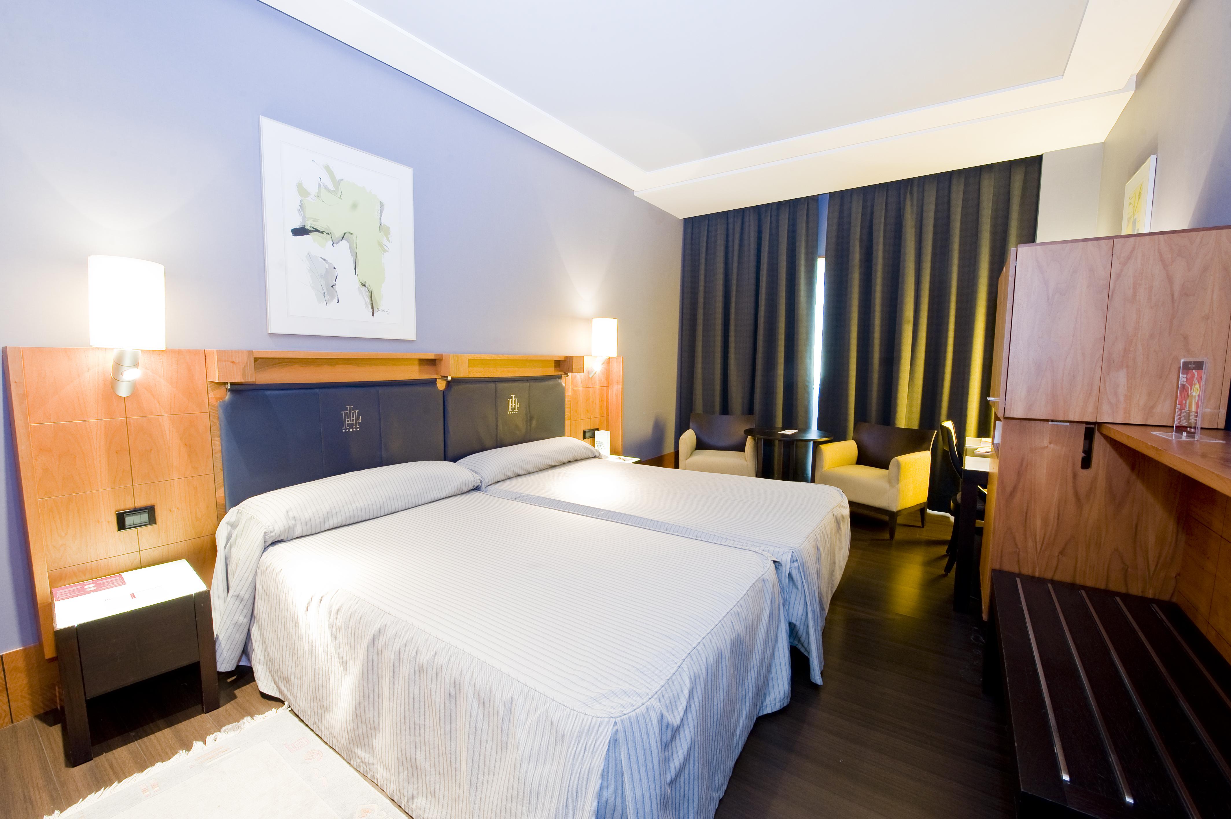 فندق جراند هوتل لاكوا فيتوريا غاستيِز المظهر الخارجي الصورة A room at the hotel