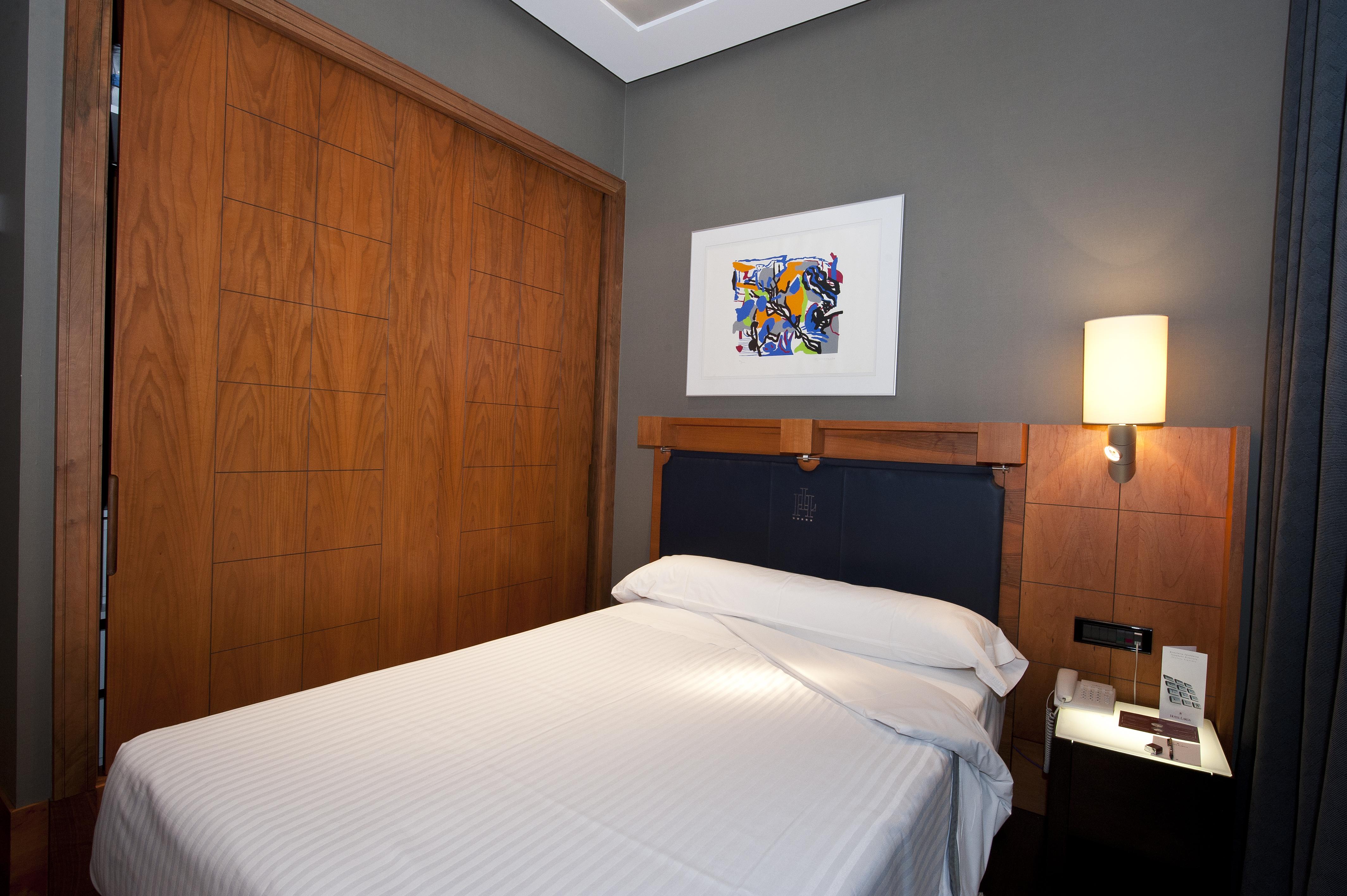 فندق جراند هوتل لاكوا فيتوريا غاستيِز المظهر الخارجي الصورة A room at the hotel