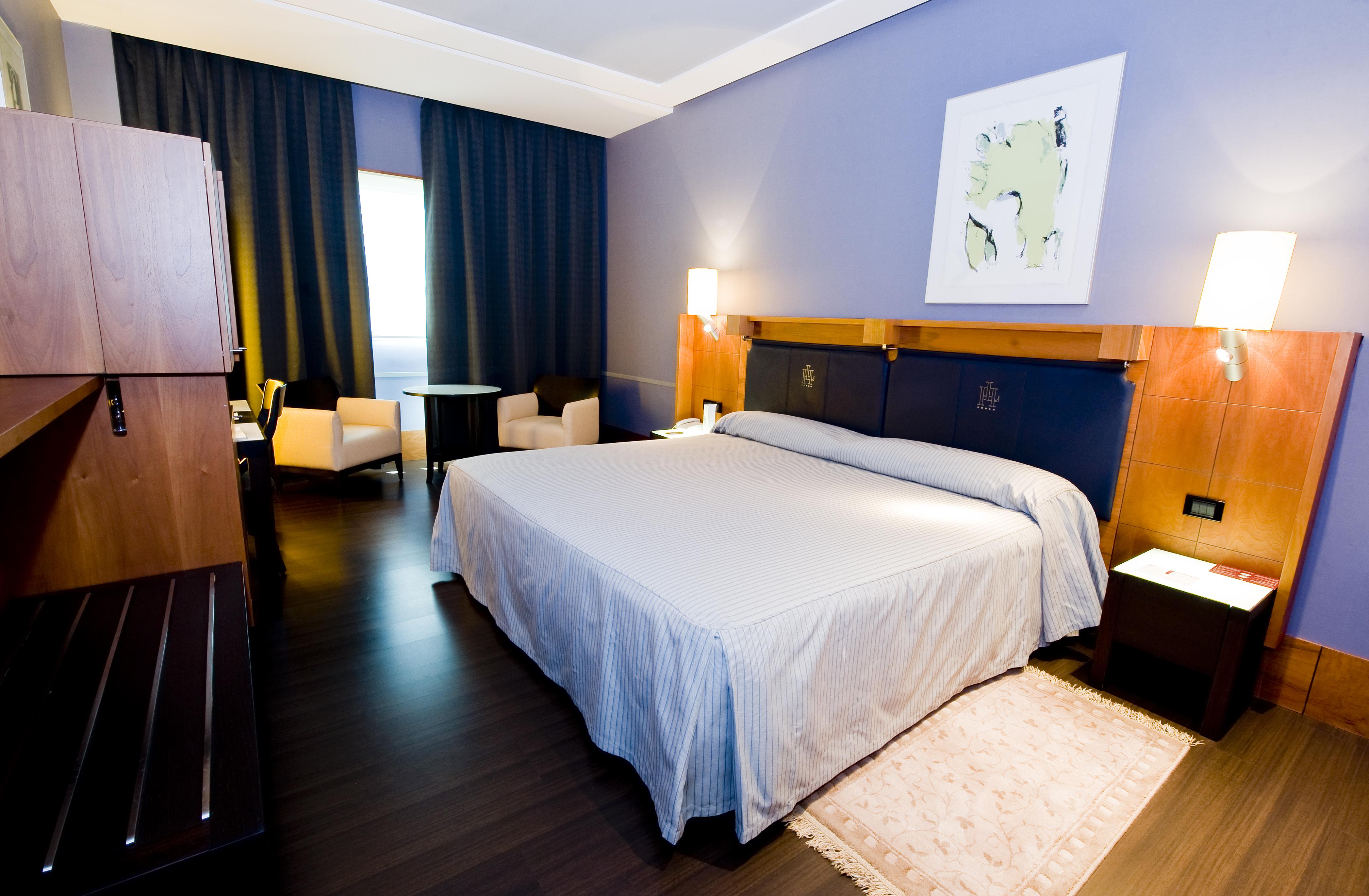 فندق جراند هوتل لاكوا فيتوريا غاستيِز الغرفة الصورة A room at the hotel