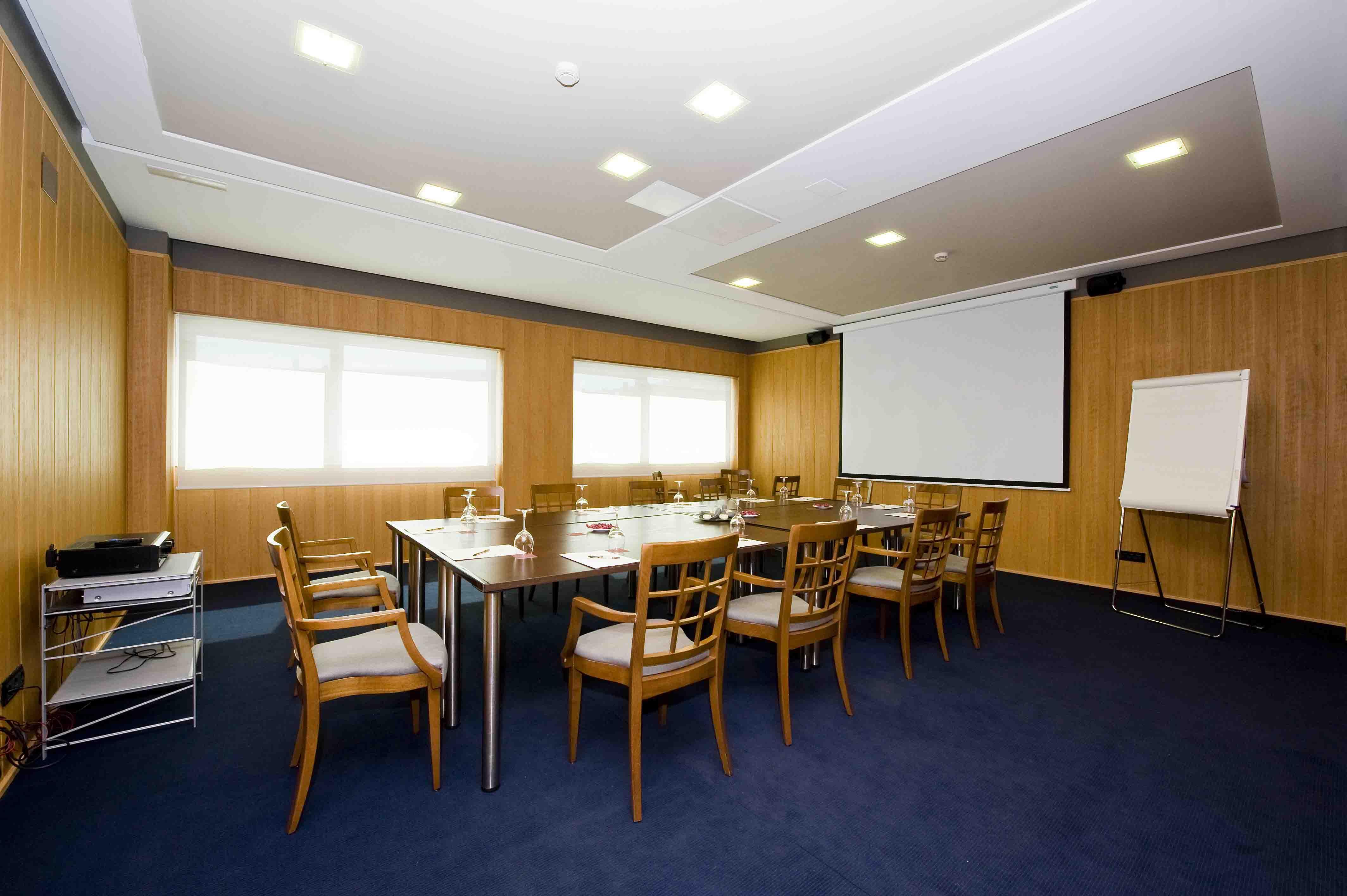 فندق جراند هوتل لاكوا فيتوريا غاستيِز المظهر الخارجي الصورة Meeting room