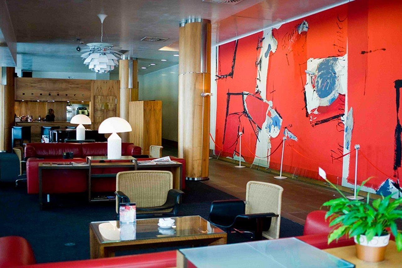فندق جراند هوتل لاكوا فيتوريا غاستيِز المظهر الخارجي الصورة The interior of the lounge