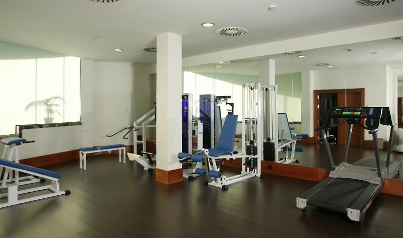 فندق جراند هوتل لاكوا فيتوريا غاستيِز المظهر الخارجي الصورة A gym in a hotel